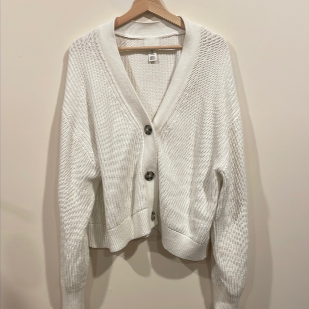 H&M White Knitted Button-Up Women's Sweater